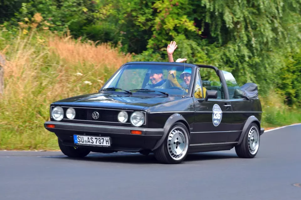 photo gallery image 01