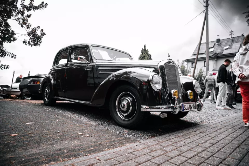 photo gallery image 01