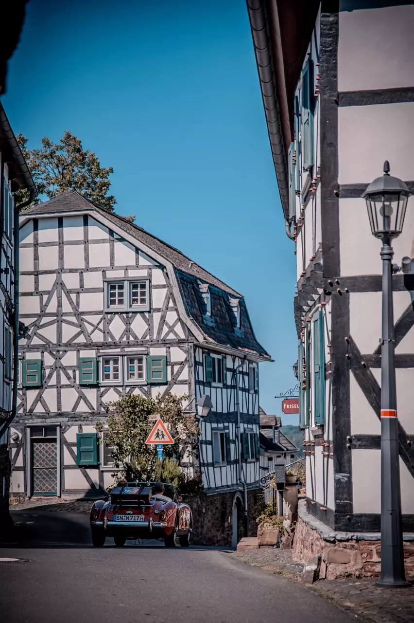 photo gallery image 01