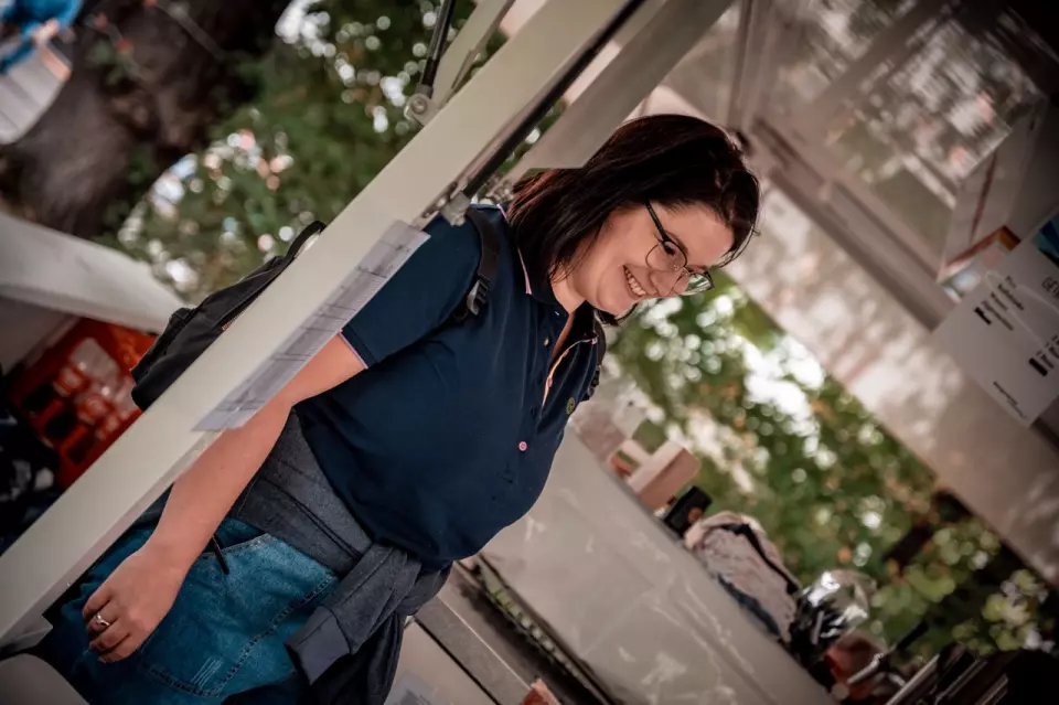 photo gallery image 01