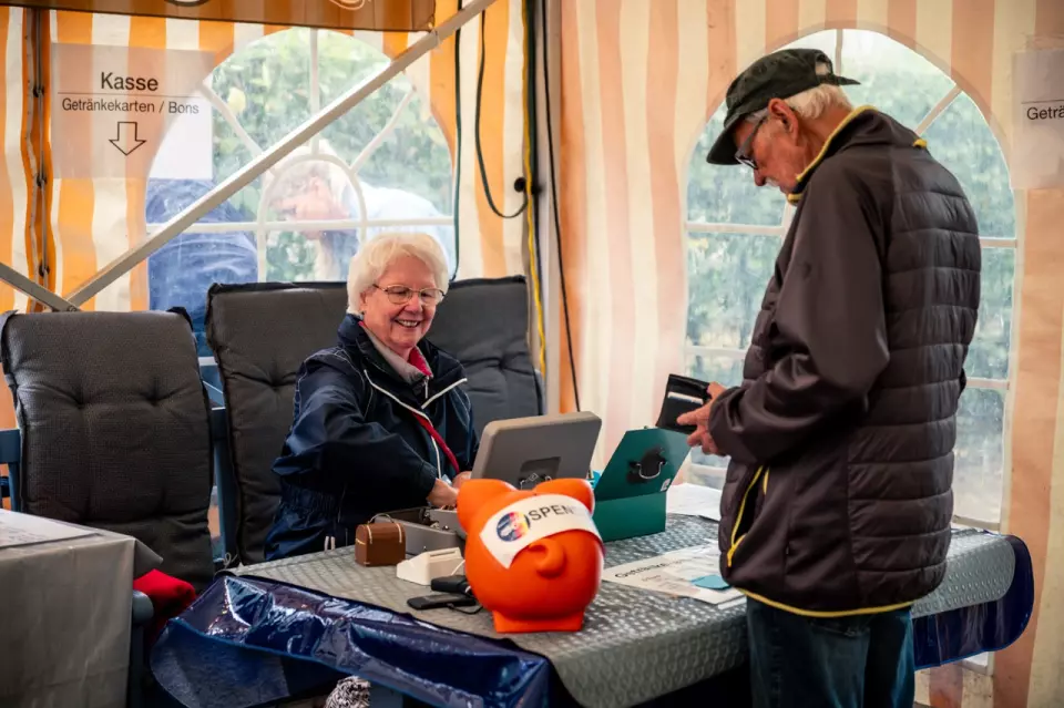 photo gallery image 01