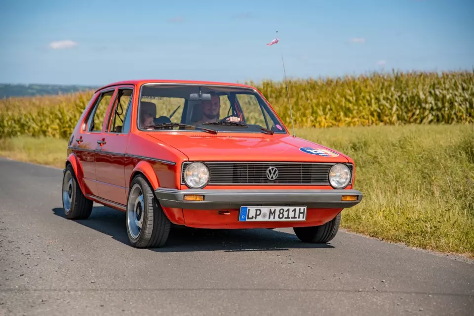 photo gallery image 01