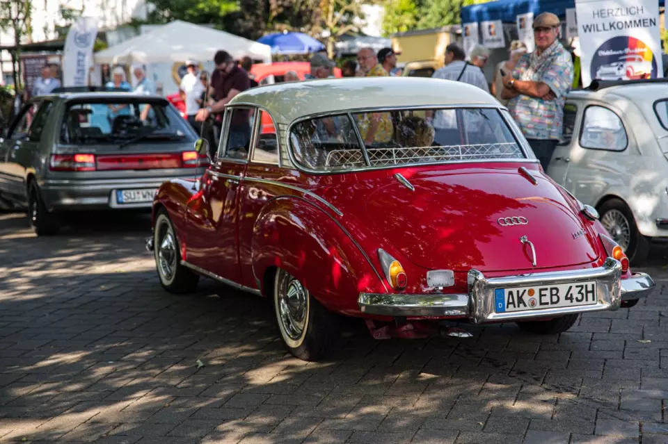 photo gallery image 01