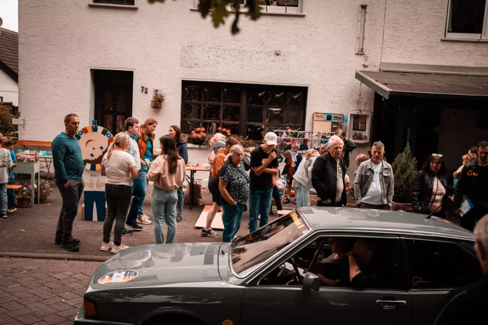 photo gallery image 01