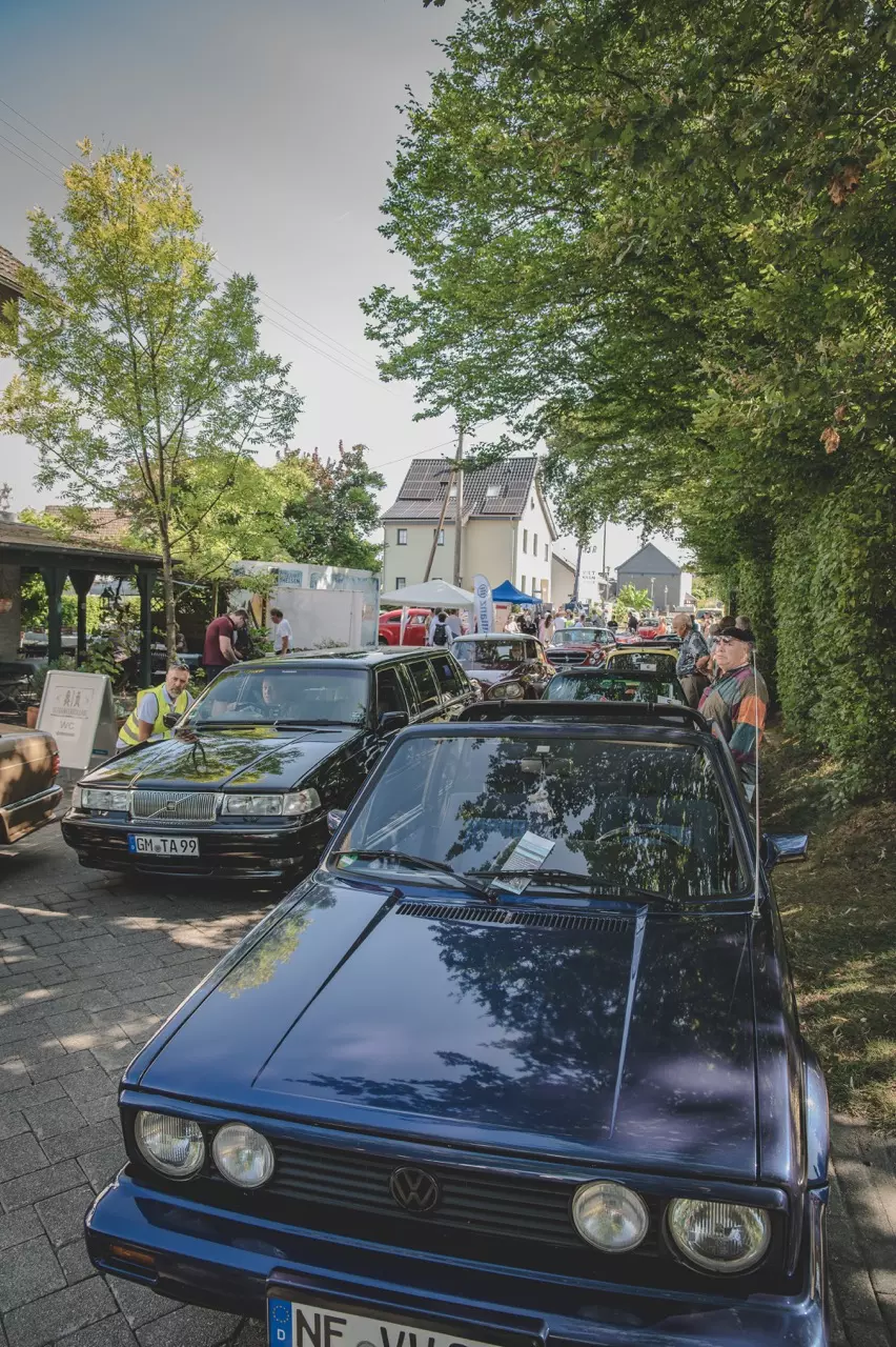 photo gallery image 01