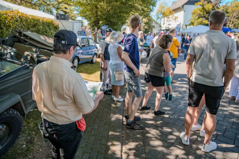 photo gallery image 01