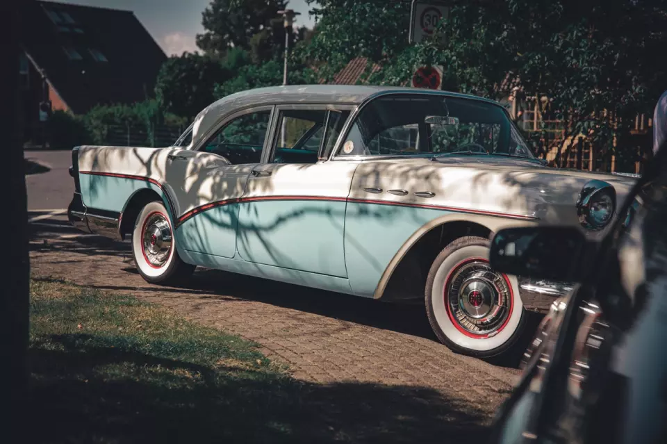 photo gallery image 01