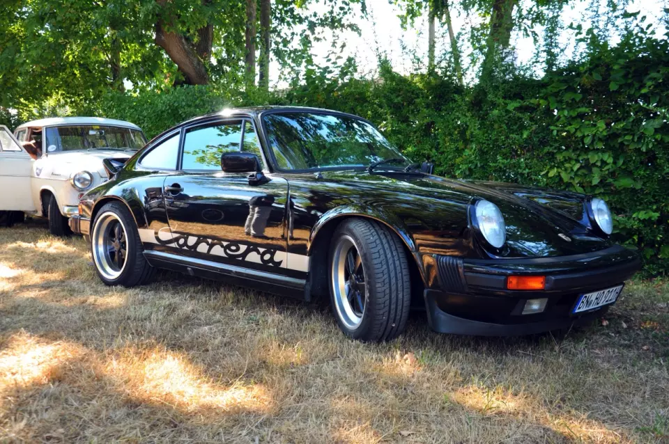 photo gallery image 01