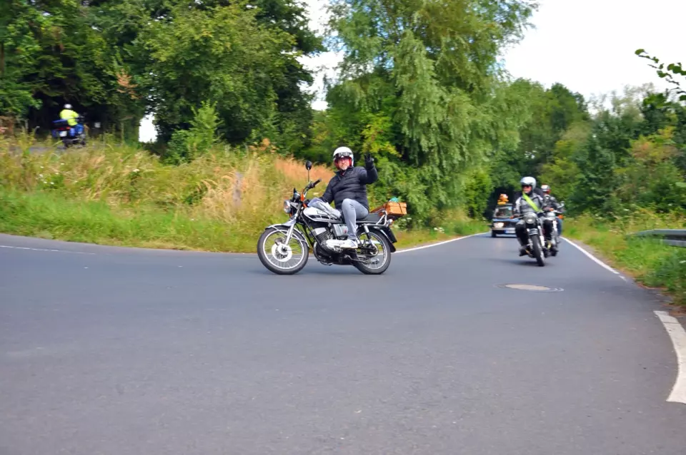 photo gallery image 01