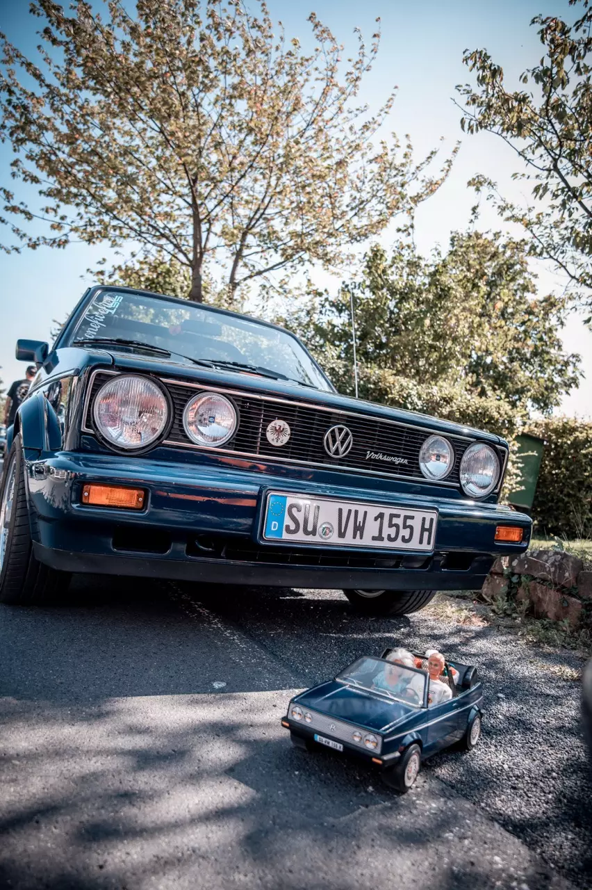 photo gallery image 01