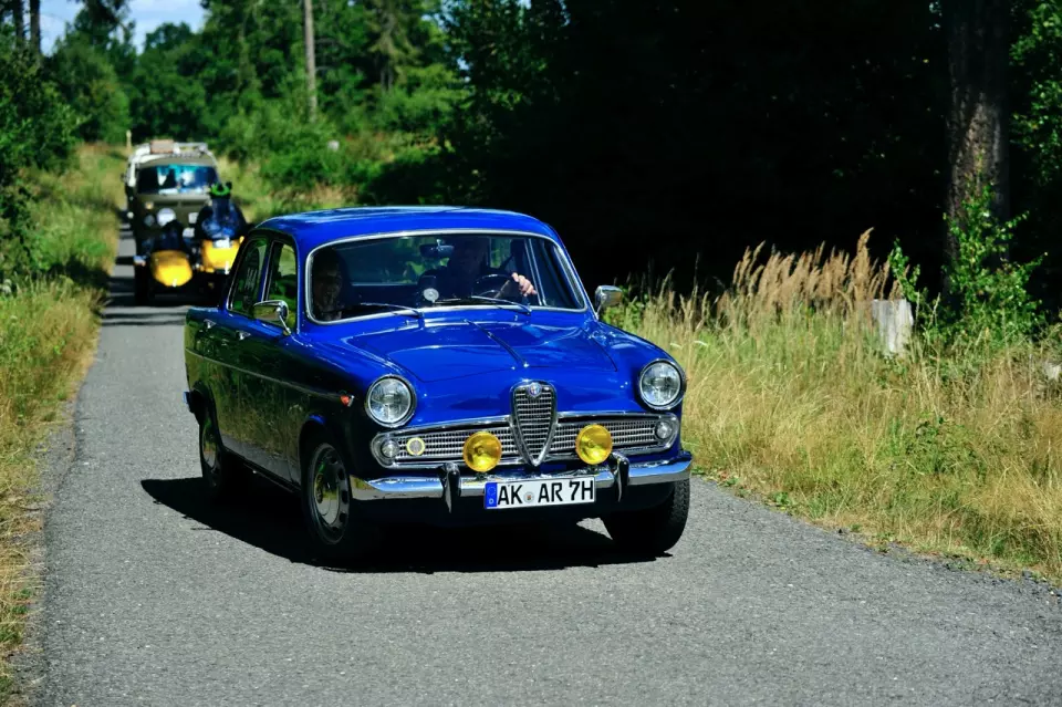 photo gallery image 01