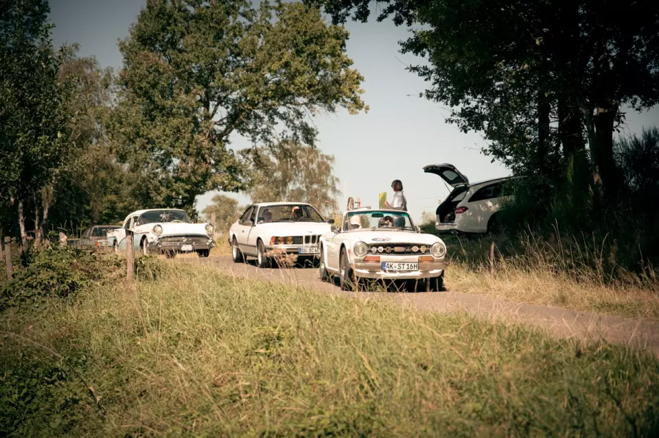 photo gallery image 01