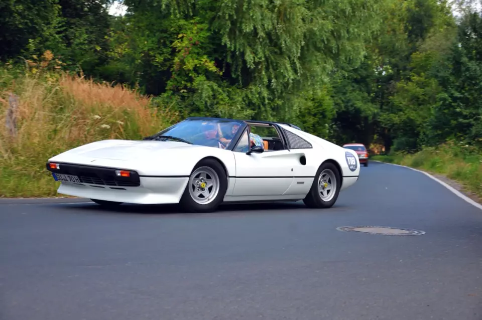 photo gallery image 01