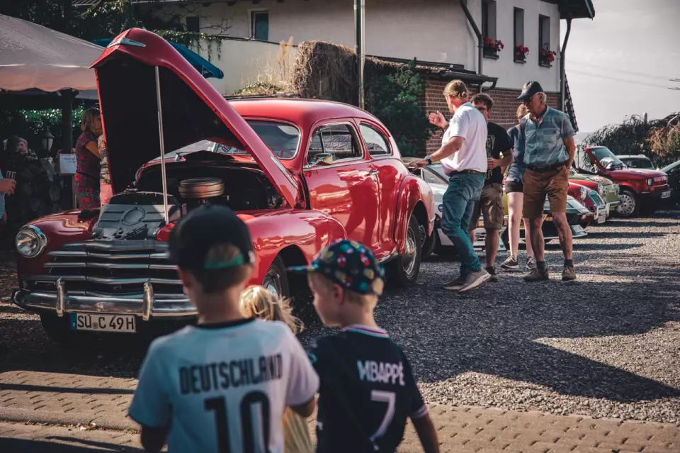 photo gallery image 01