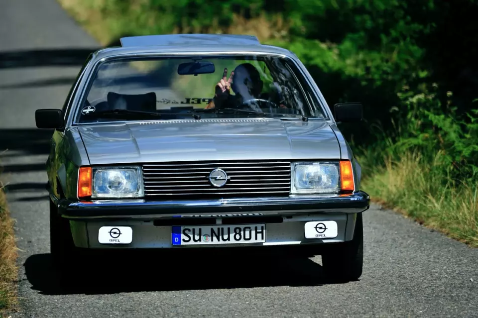 photo gallery image 01