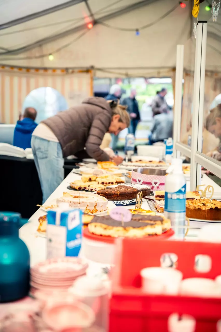 photo gallery image 01