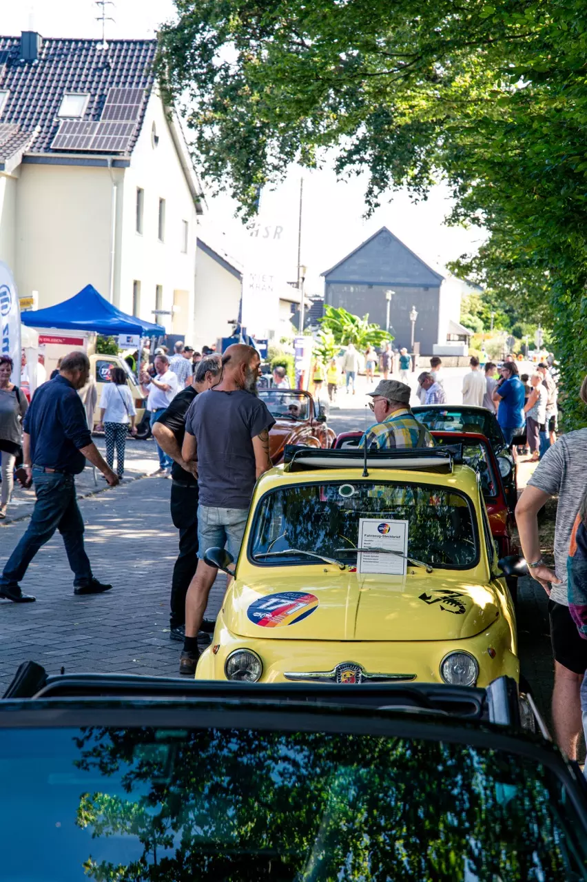 photo gallery image 01