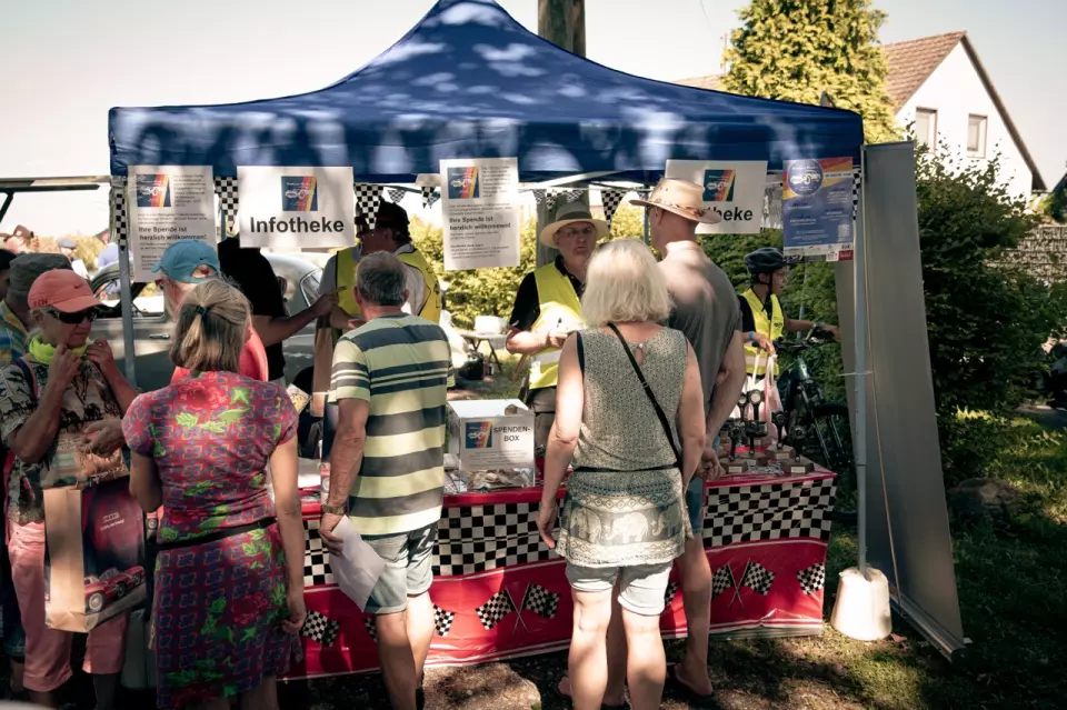 photo gallery image 01