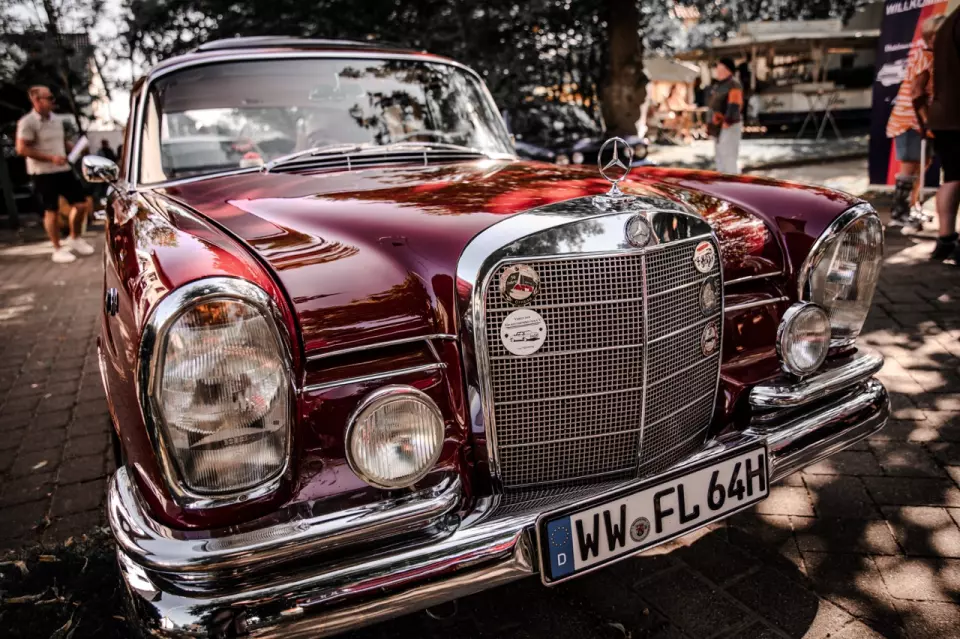 photo gallery image 01