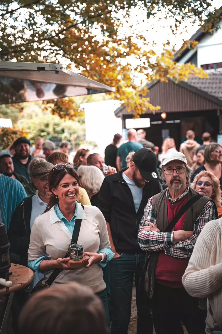 photo gallery image 01