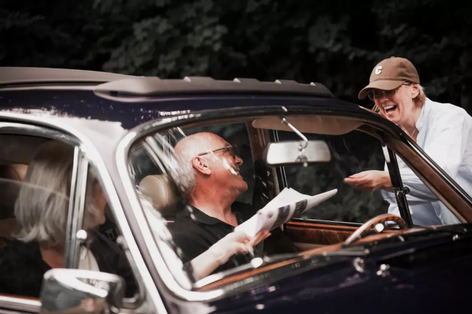 photo gallery image 01