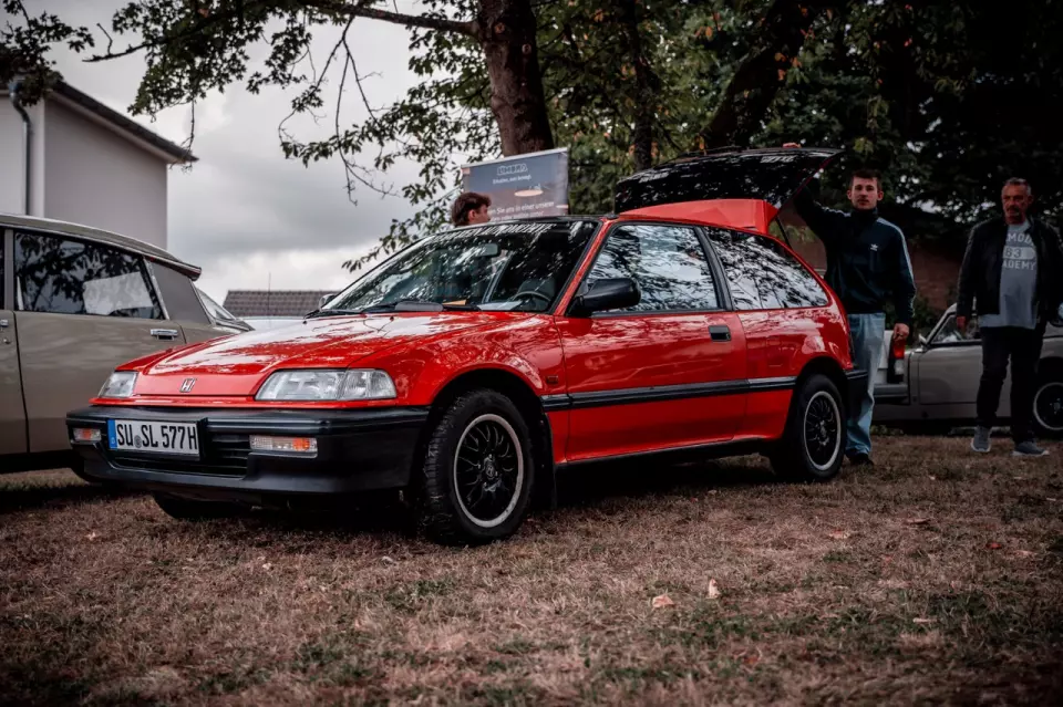 photo gallery image 01