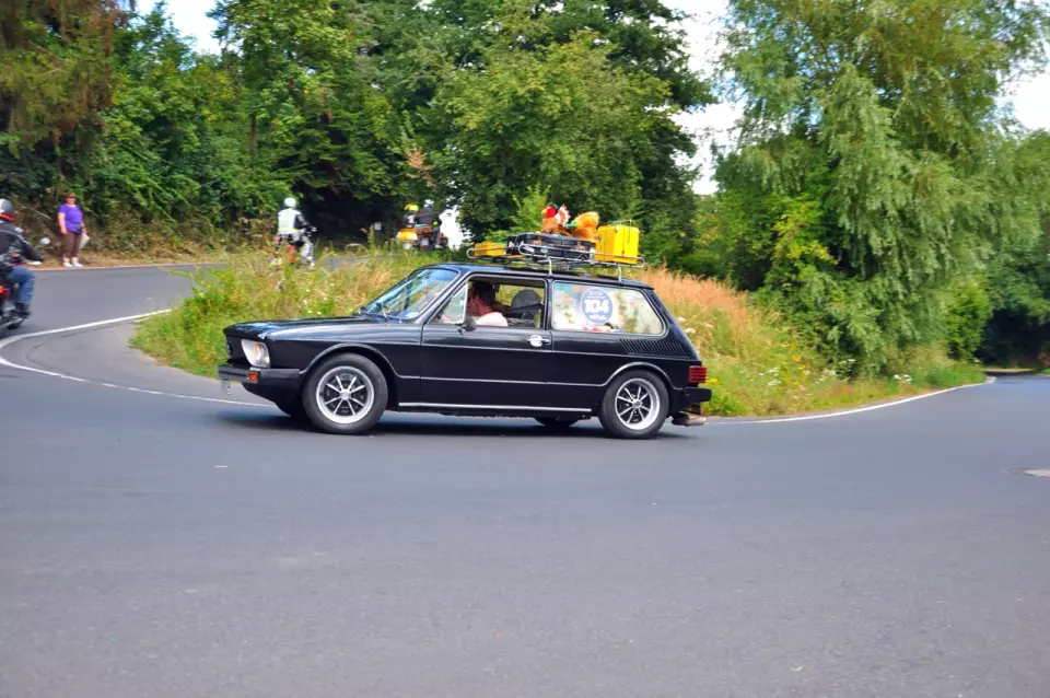 photo gallery image 01