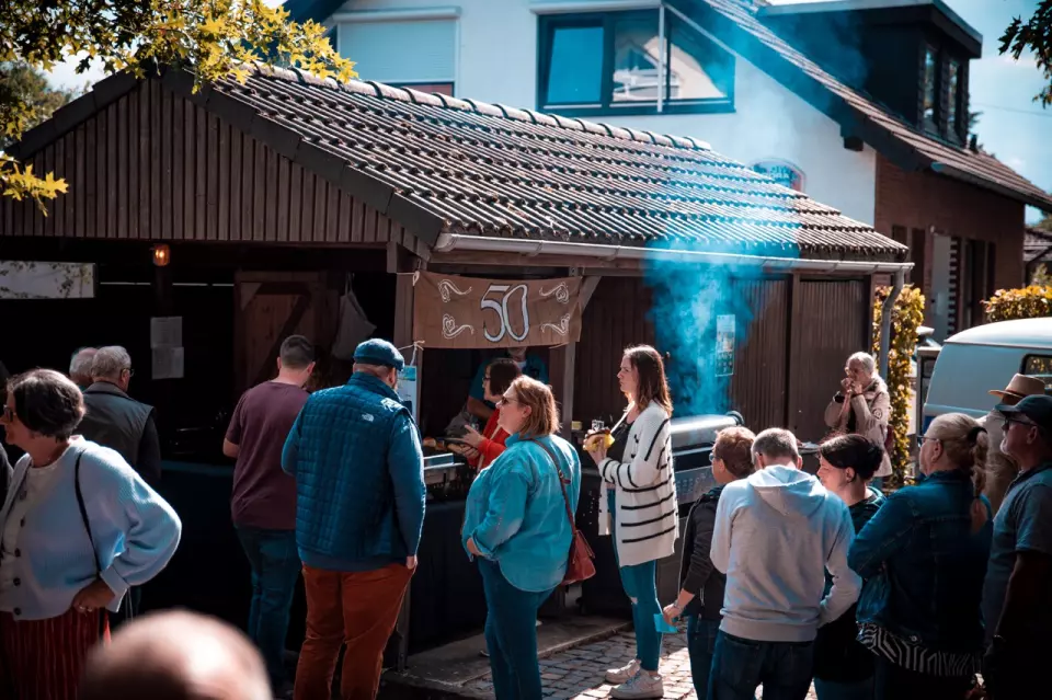 photo gallery image 01