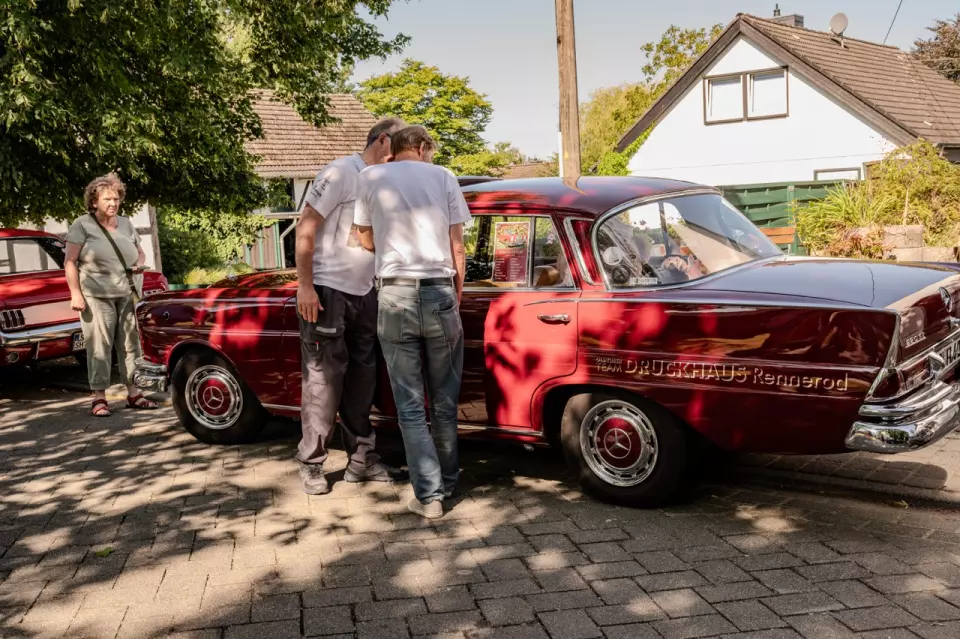 photo gallery image 01