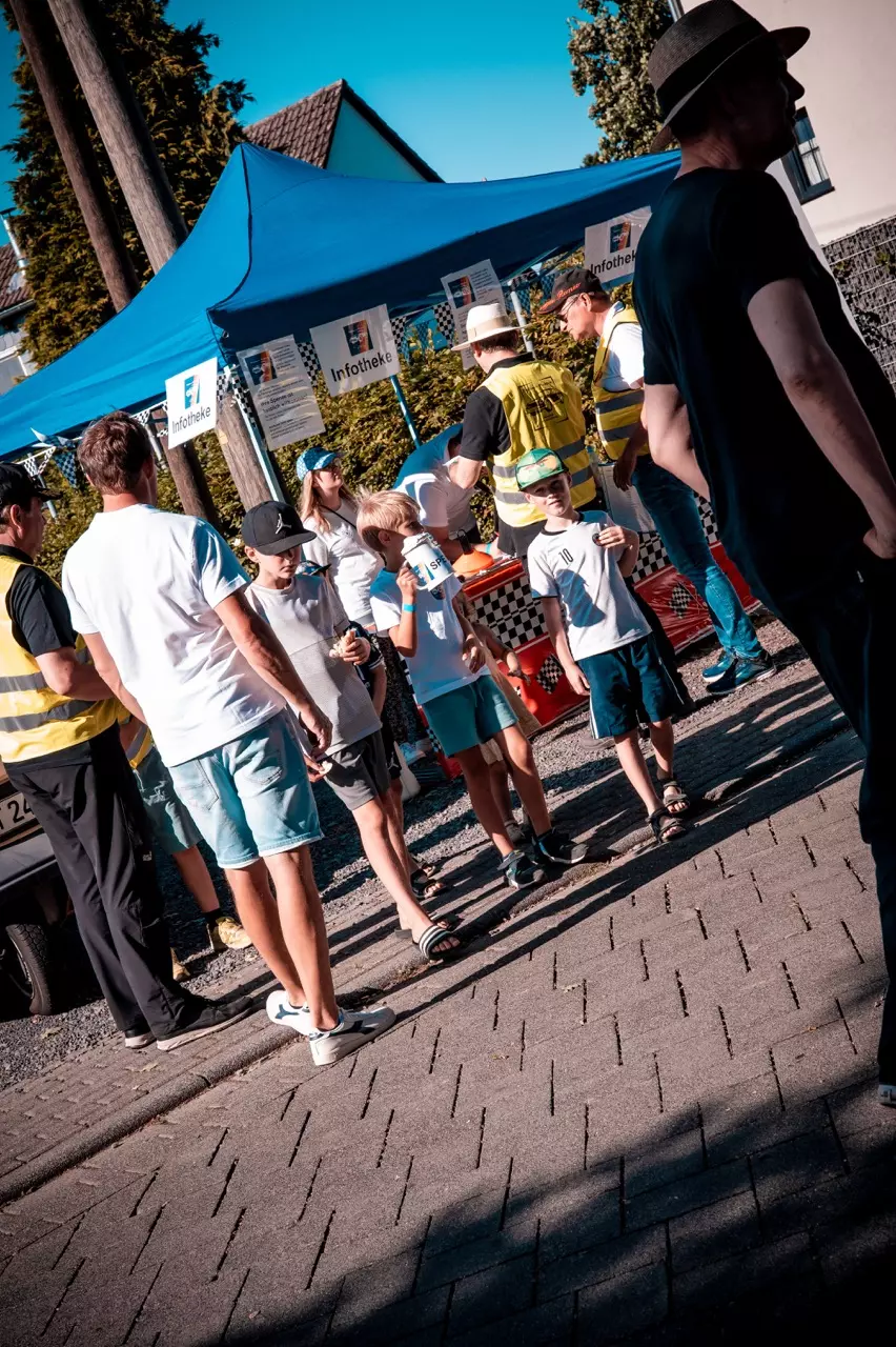 photo gallery image 01